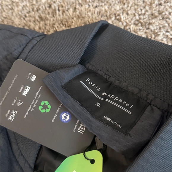 Men’s Bundle - Picture 8 of 10